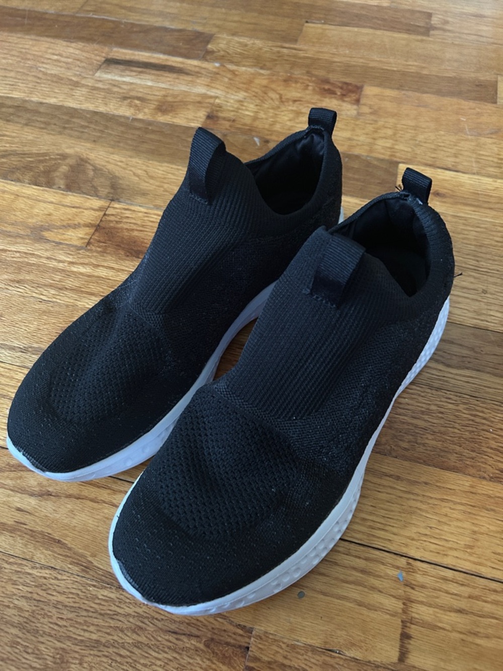 Avia Black Slip-On Athletic Sneakers with White Soles Size 11